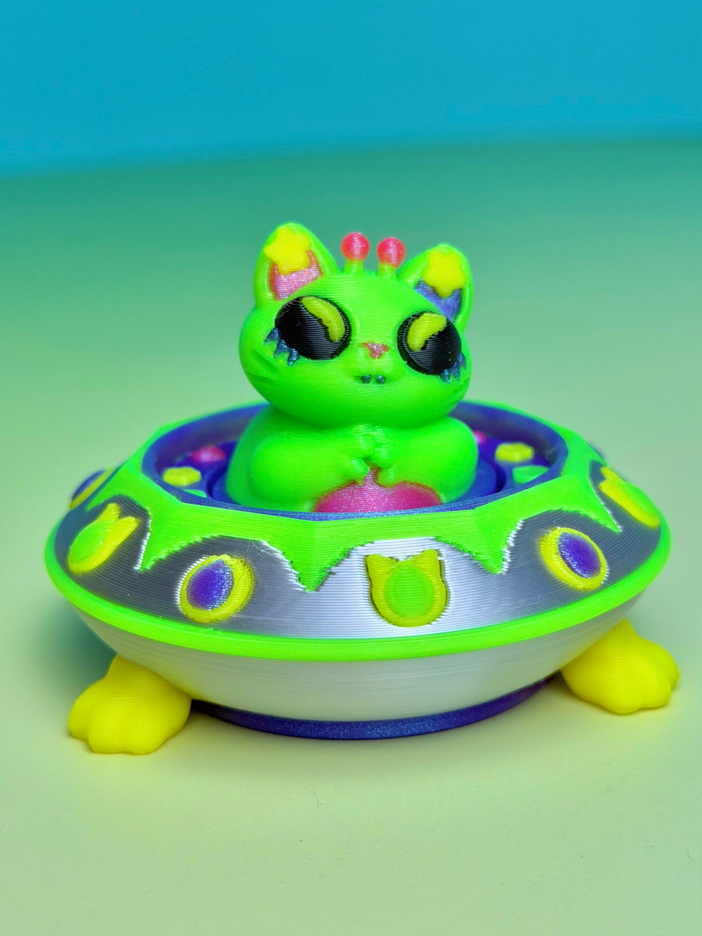 Nova Bean - ✨Glow✨ Clicky Alien Kitty