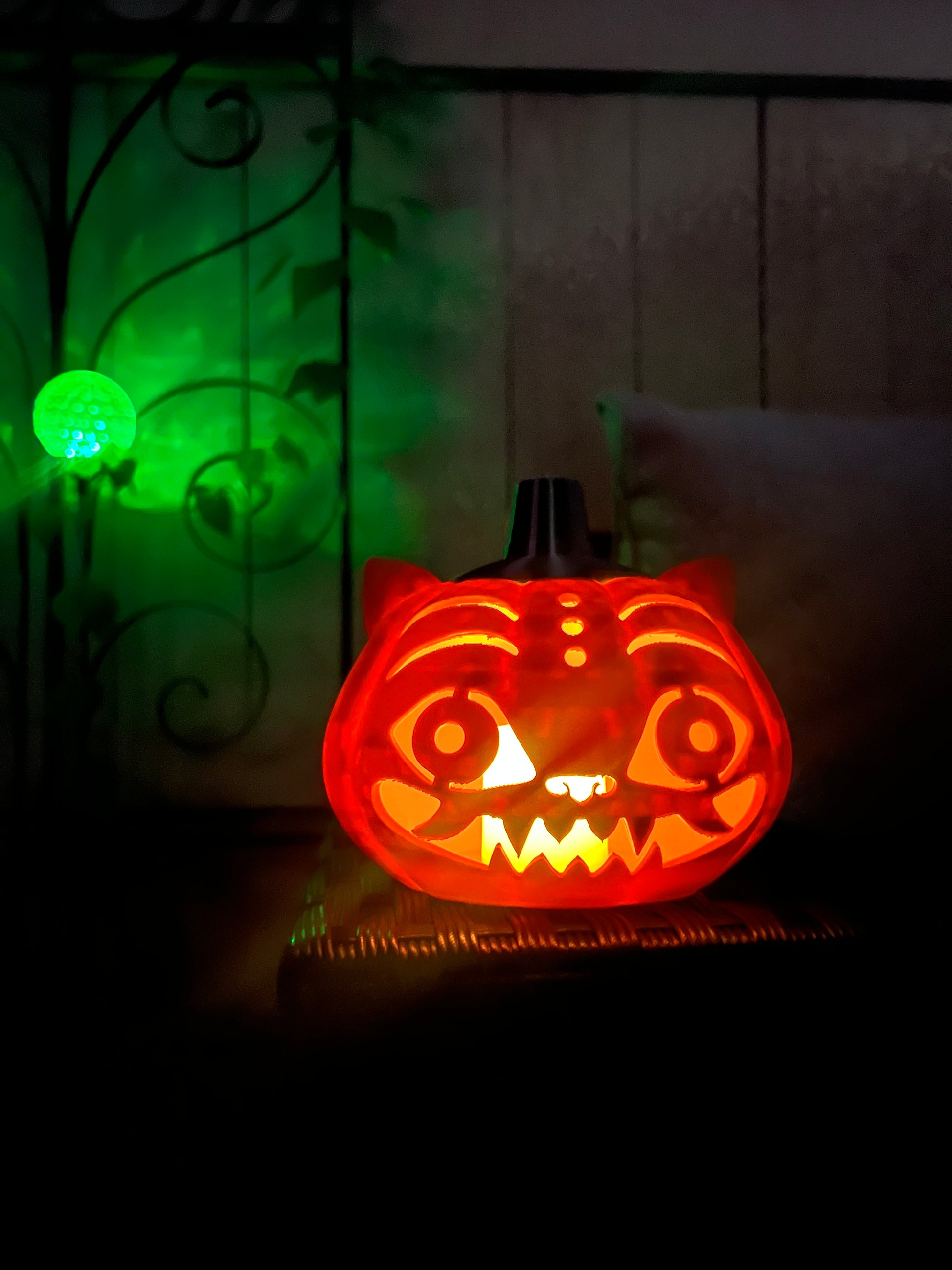 Derpy Pumpkin (no light included)